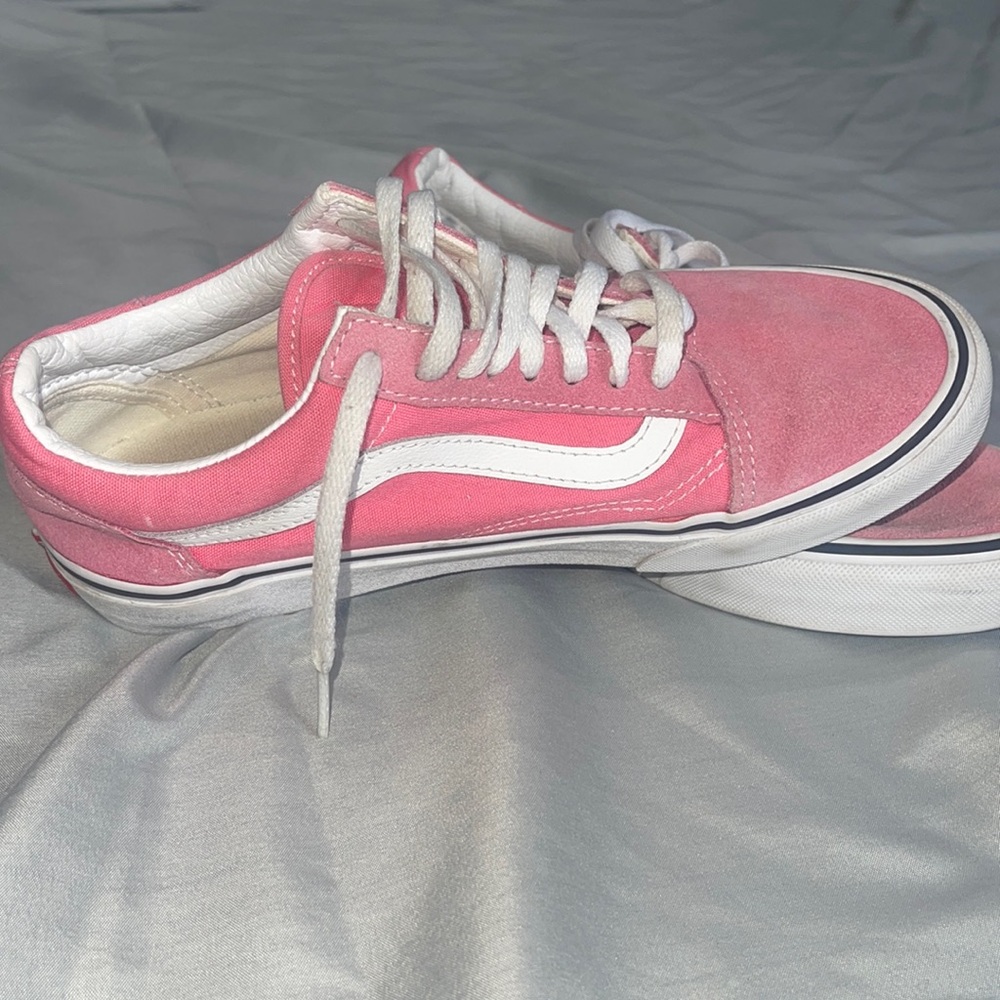 Womens pink vans size 8